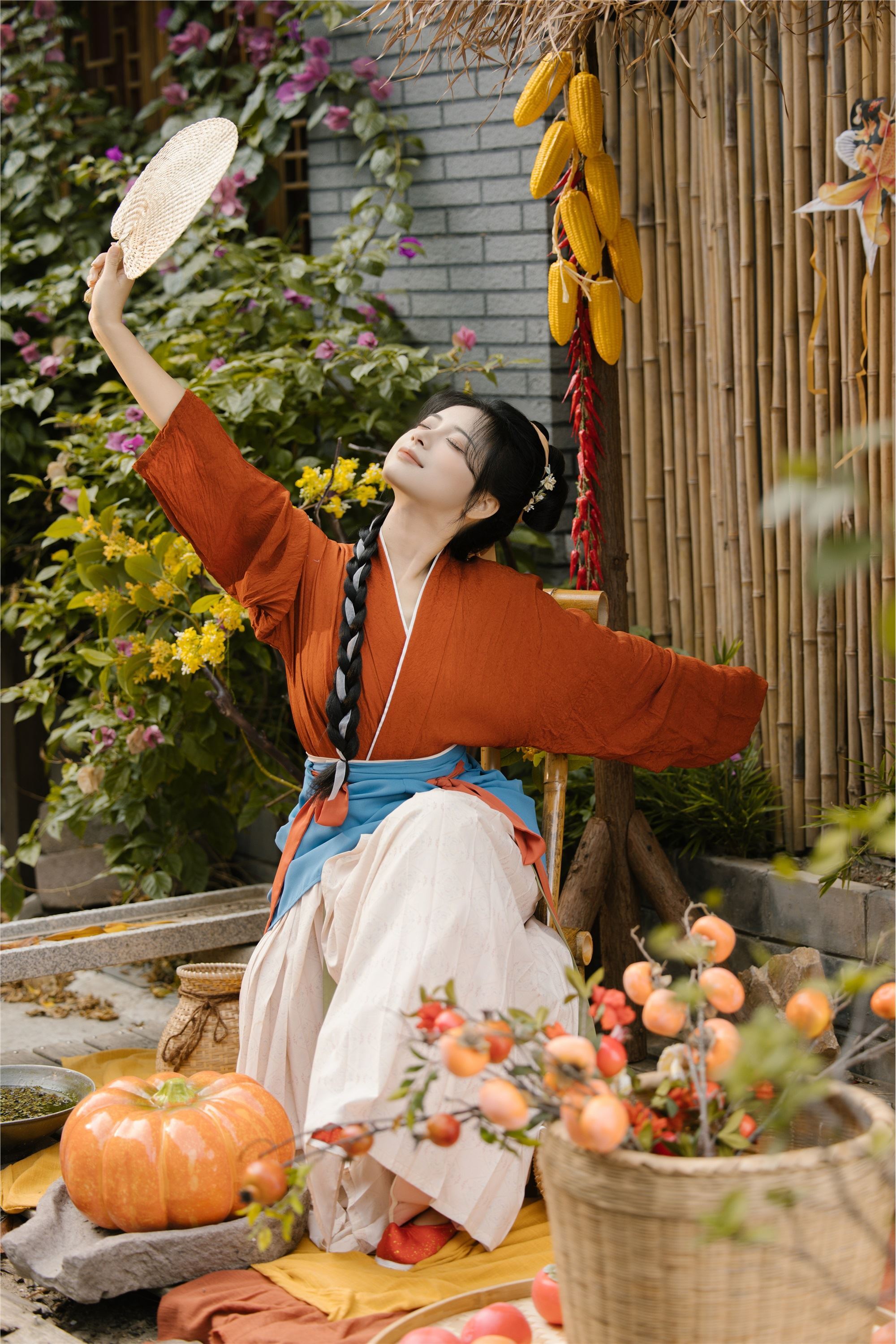 YITUYU艺图语 2025.01.18 晒秋 衔鹿